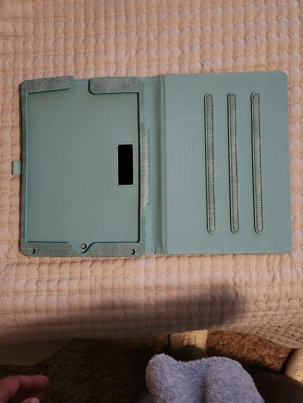 N/A slim folio